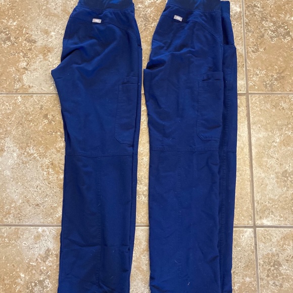 2 pairs of Figs-Livingston pants - Picture 3 of 4